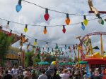 crowds at Toy Story Land